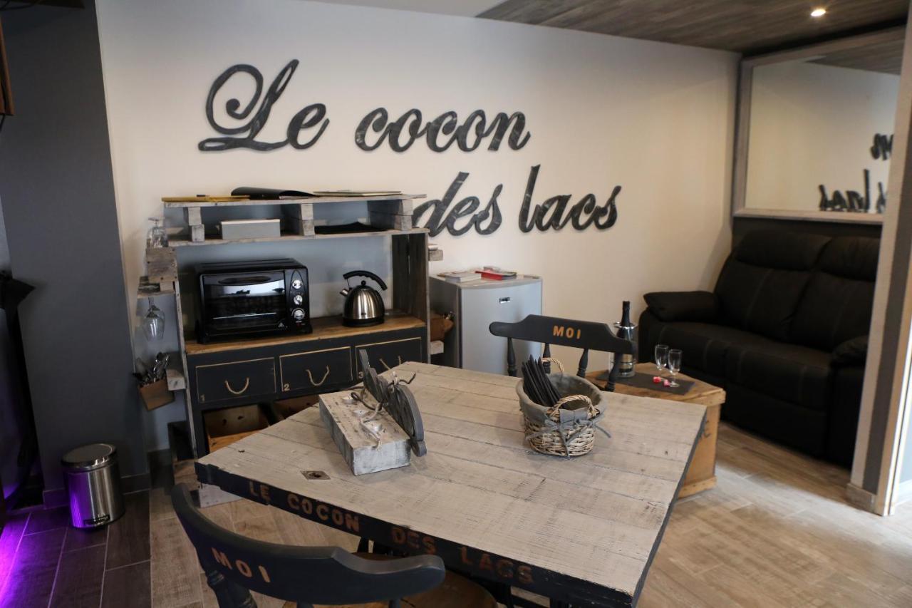 Le Cocon Des Lacs Boussu-lez-Walcourt Luaran gambar